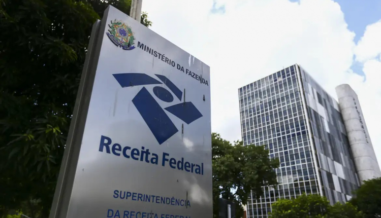 Ir para  <p><big>O refor&ccedil;o na fiscaliza&ccedil;&atilde;o de transfer&ecirc;ncias via Pix e cart&atilde;o de cr&eacute;dito n&atilde;o significa cria&ccedil;&atilde;o de impostos, esclareceu a Receita...